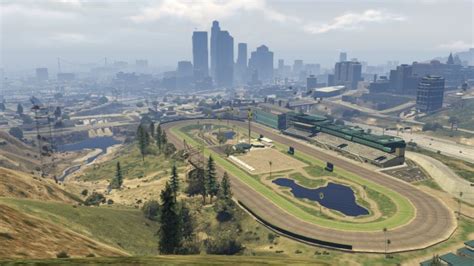Vinewood Racetrack .